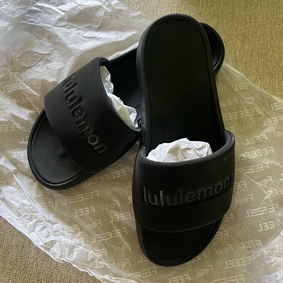 Lululemon restfeel slide - Picture 4 of 5